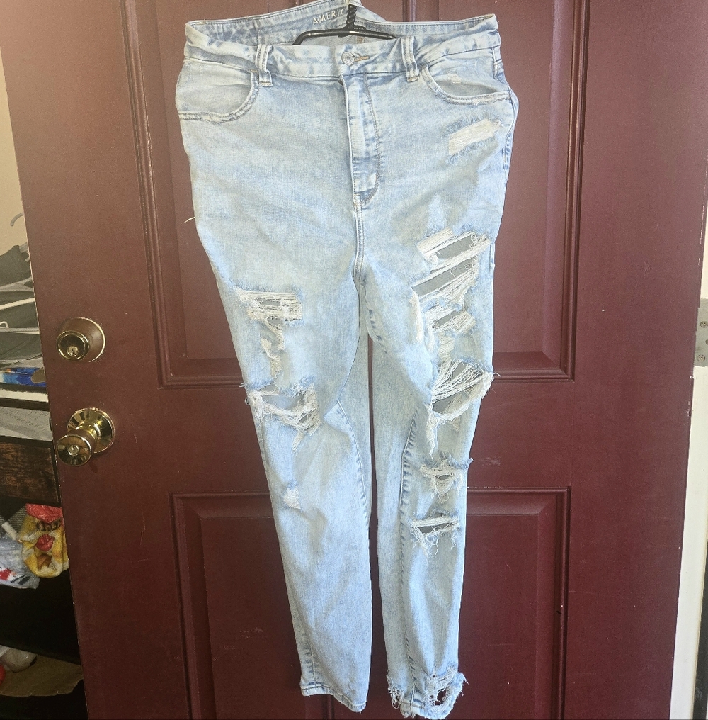 American Eagle Outfitters Light Blue Ripped Skinny Jeans (CLOSING CLOSET)